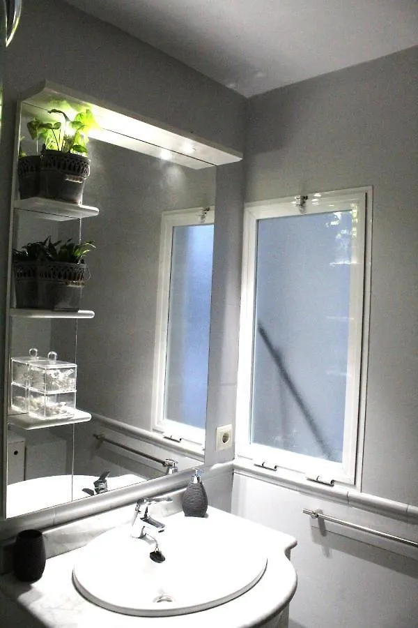 Al Pie Del Camarin Con Parking Gratis Apartment Jaen Spain
