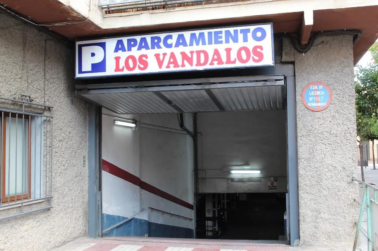Al Pie Del Camarin Con Parking Gratis Apartment Jaen